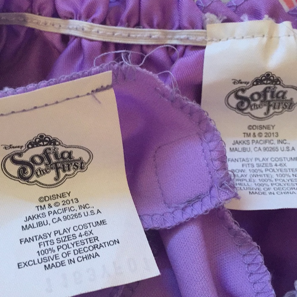 Sofia the First 2-Piece Costume - Picture 6 of 6
